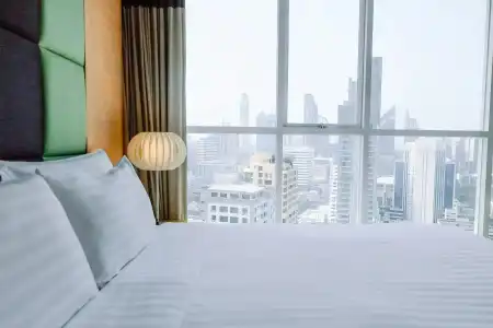 Urbana Langsuan - 10