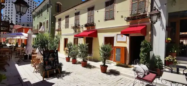 Bohemian Boutique Suites - 13