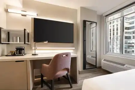 DoubleTree by Hilton New York Midtown Fifth Ave - 39