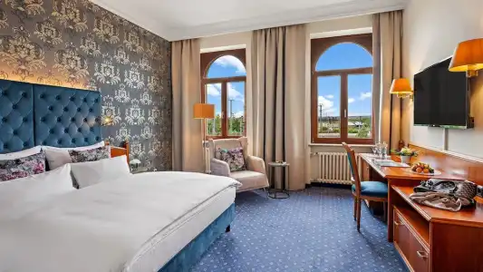 Bayerischer Hof Dresden - 31