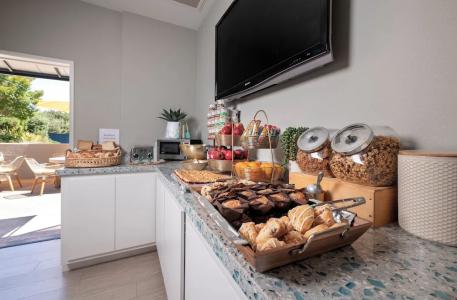 Mariposa Inn and Suites - 30