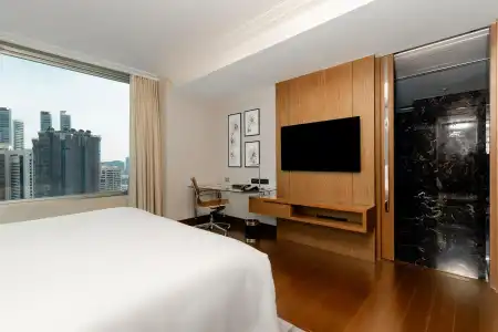 Radisson Blu Plaza Bangkok - 2
