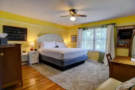 Blue Mountain Mist Country Inn & Spa - 77