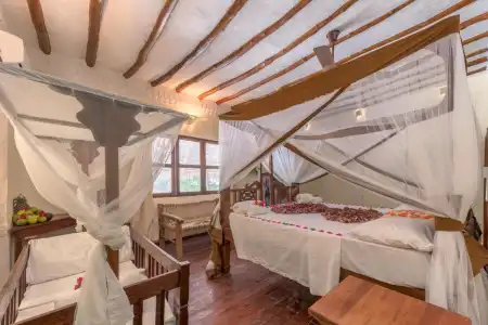 Hakuna Majiwe Beach Lodge - 39