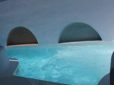 Blue Waves Suites & Apartments - 13