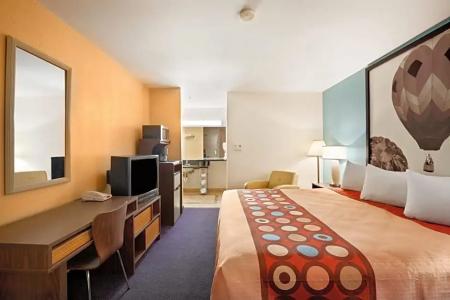 Super 8 by Wyndham Indio - 19