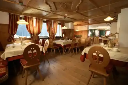 Hotel-Garni Jakober - 28