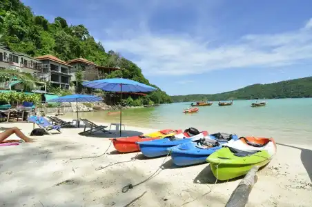 Phi Phi Beach Front Resort - 16