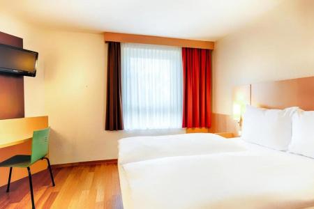 B&B Düsseldorf-Hbf - 32