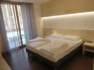 Komodo Short Stay Apartments - 2
