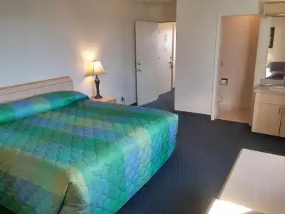 Surfside Oceanfront Resort - 25