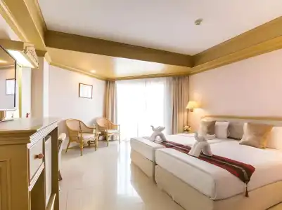 City Beach Resort - 2