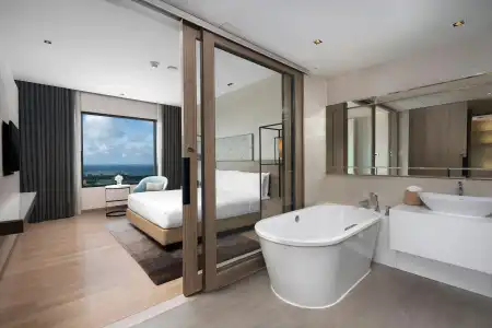 Holiday Inn & Suites Rayong City Centre by IHG - 3