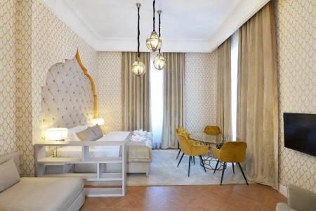 1552 Boutique - 55