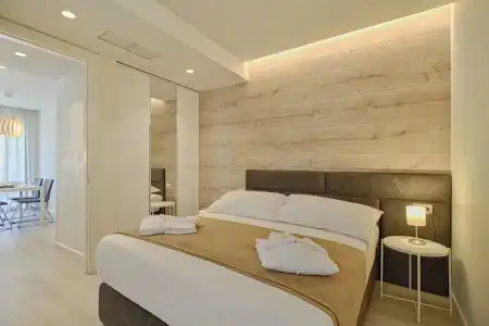 The Rooms - 253