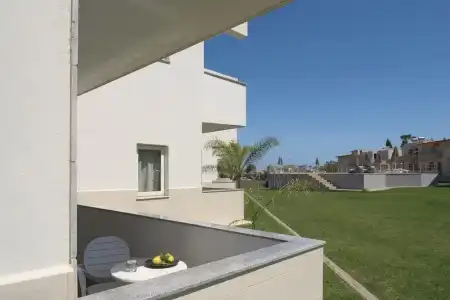 Reina Apartments - 29