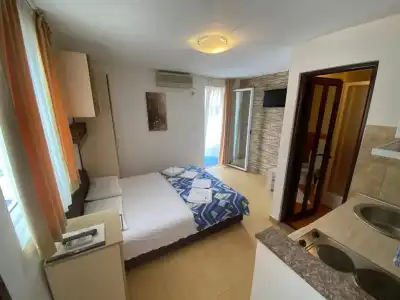 Azzuro Apartments - 94