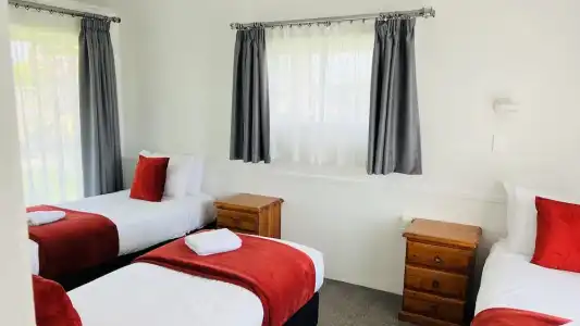 18th Avenue Thermal Motel - 29