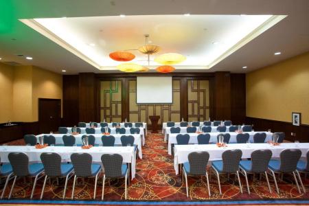 Embassy Suites Los Angeles - Glendale - 15