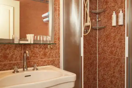 Grand Astoria - 49