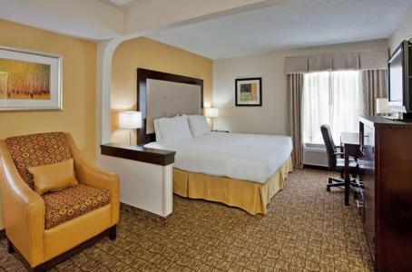 Comfort Inn & Suites Saint Louis Lafayette Square - 6