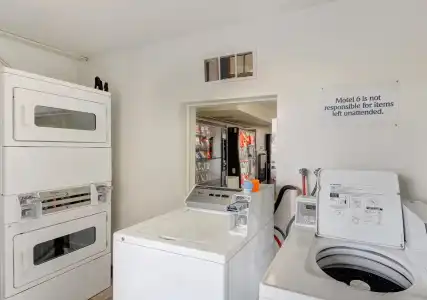 Motel 6 Wichita, KS - 23