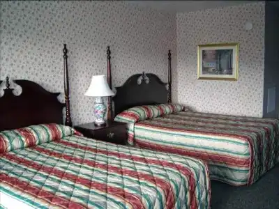 North Conway Mountain Inn - 4