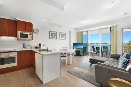 Crystal Bay on the Broadwater - 151
