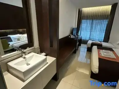 Collection O The Bangkok Airport Link Suite - 126