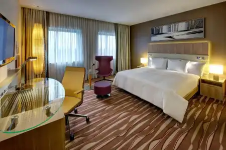 Hilton Frankfurt Airport - 59