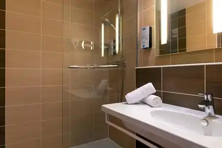 Kyriad Montpellier Sud - A709 - 71