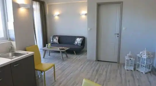 Pantheon Apartments - 22