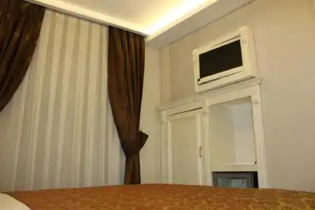 Coliseum - 45
