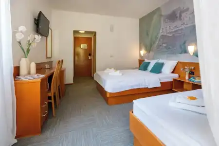 Newly Renovated Kastil - 63