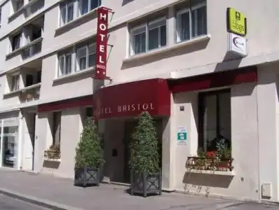 L'Hôtel Bristol - 50