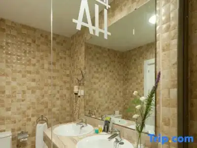 Alcazar - 61