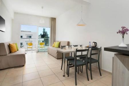 Mayfair  Gardens - 103
