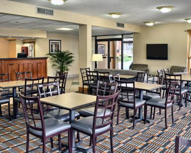 Quality Inn Fredericksburg-Central Park Area - 28