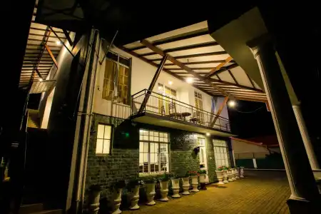 La Cottage Boutique & Restaurant - 9