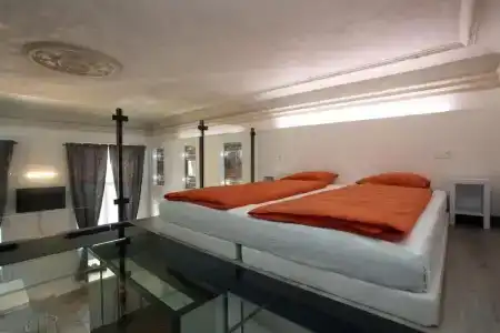 Apartment House - The Modern Flat - 80