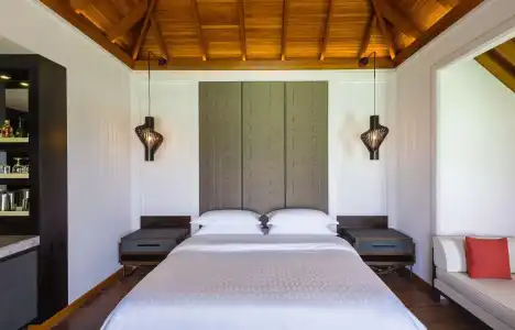 Sheraton Maldives Full Moon Resort & Spa - 4