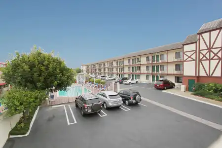 Best Western Surf City - 0