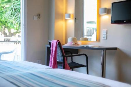 Mayfair Gardens - 51