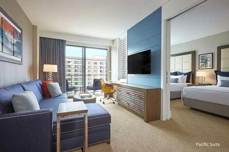 The Waterfront Beach Resort, A Hilton - 359