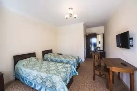 Altyn Bulak Lakeside Resort - 19