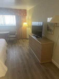 Ramada by Wyndham Viscount Suites Tucson East - 41