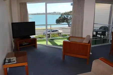 Bucklands Beach Waterfront Motel - 25
