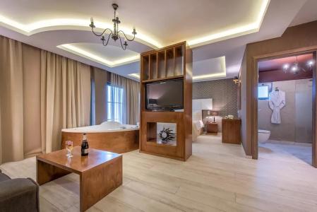 Elegance Luxury Executive Suites - Adults Only - 50