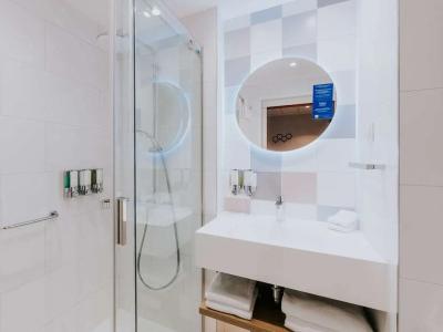 Hampton by Hilton Warsaw Reduta - 43