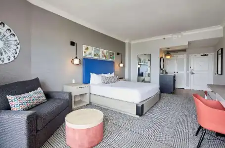 The Waterfront Beach Resort, A Hilton - 92